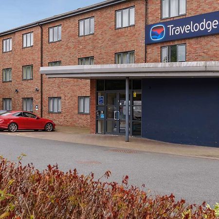 Travelodge Leeds Colton Гарфорт Экстерьер фото